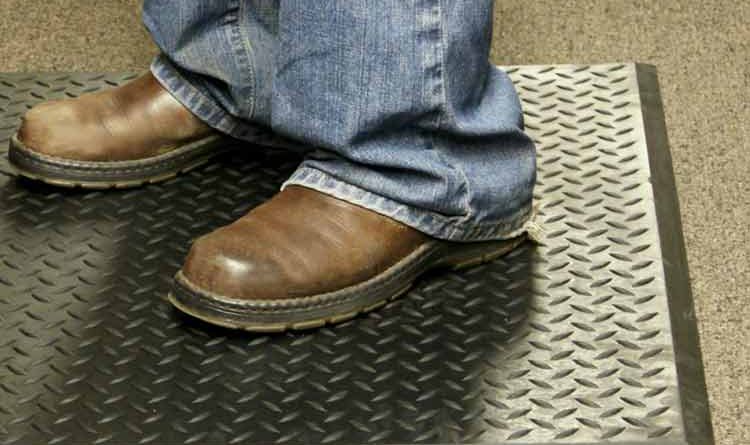 Why Should You Invest in an Anti-Fatigue Mat?